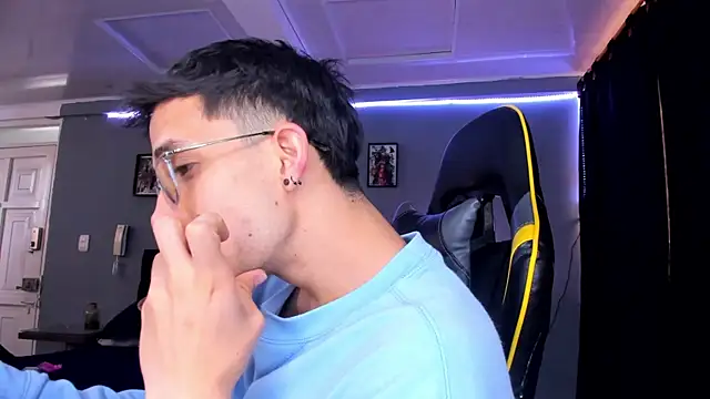 alexgiraldo   online show from October 1, 3:49 pm