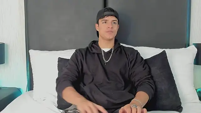 JacobBikerr online show from October 21, 11:46 am