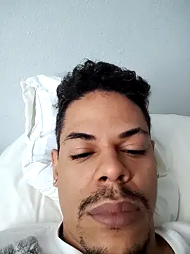 Yasel69 online show from April 16, 12:27 pm