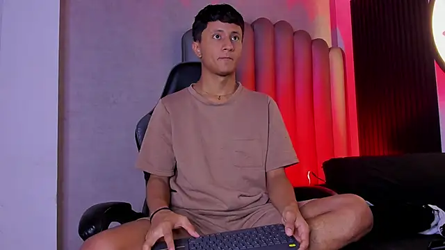  Leohot  online show from November 28, 4:37 am