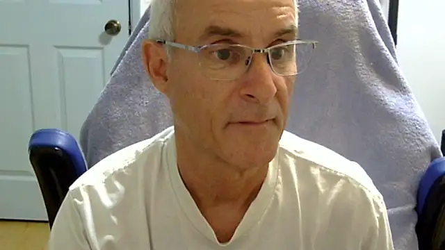 funone1999 online show from September 28, 1:47 am