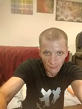 Daddyrabbit117 online show from September 25, 1:59 am