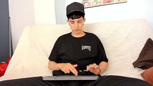 Jheampiiero online show from February 19, 9:22 pm