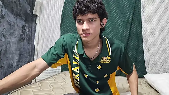 Samuel Hills II online show from April 21, 10:05 pm