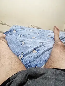 Maniasefetiches online show from April 8, 6:02 am