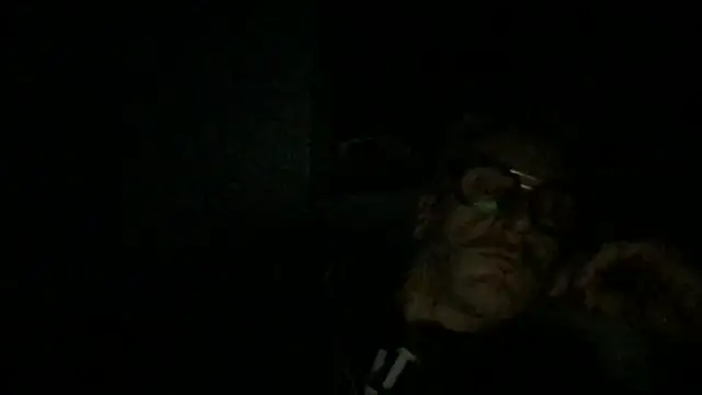 Axl hot online show from January 31, 11:14 pm