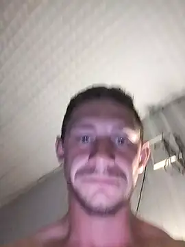 Snapshot of Dawidwi493_ chatting on September 21, 8:53 pm Dawidwi493  online show from September 21, 8:53 pm