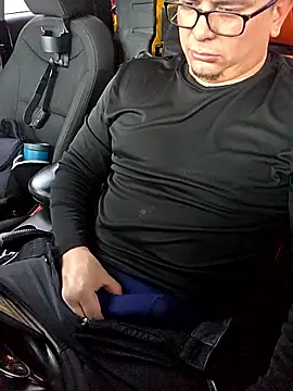 lucho8690 online show from October 28, 9:17 pm