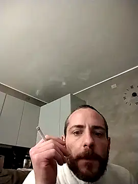 Baldassarre1990 online show from November 17, 6:22 pm