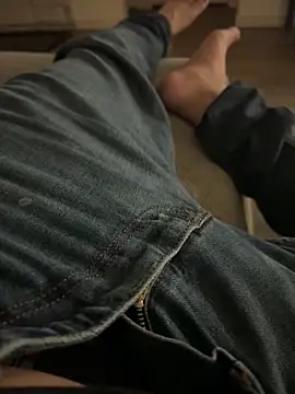 encinas15 online show from February 12, 9:37 am