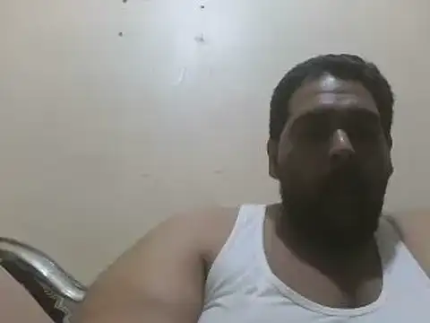 elpoop7305 online show from April 24, 11:40 pm