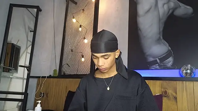 AlanCutee online show from February 25, 1:12 pm