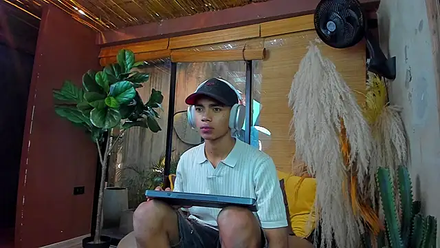 AlanCutee online show from December 1, 12:41 pm