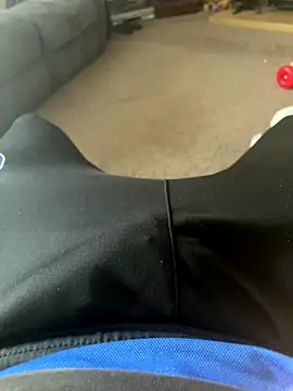 Snapshot of bigdicklad chatting on September 20, 10:37 am bigdicklad online show from September 20, 10:37 am