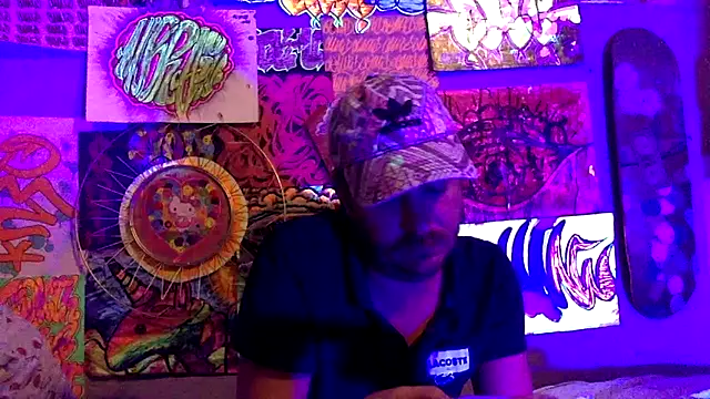 3615-ULLA online show from April 15, 7:58 pm