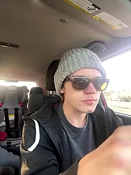 XanderOzzz online show from January 9, 9:31 pm