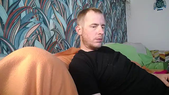 Snapshot of gaydavid chatting on September 12, 11:05 pm gaydavid online show from September 12, 11:05 pm