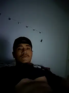 Snapshot of ernin2865 chatting on October 30, 10:27 am ernin2865 online show from October 30, 10:27 am