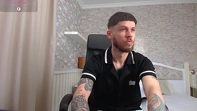 JonahShaw online show from April 21, 4:29 am