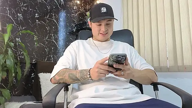 Alexander ferre online show from February 11, 1:38 pm