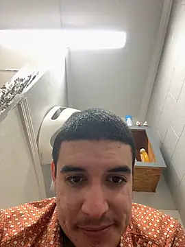 Cachondo29048 online show from April 19, 5:07 am