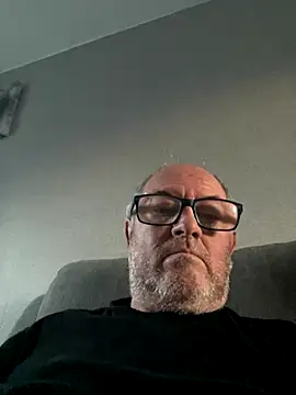 naughtygrandad1 online show from December 3, 8:42 am