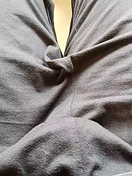 slim-uncut online show from November 26, 7:44 am