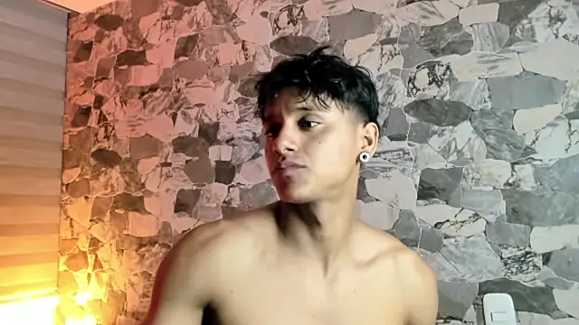 ZYZZ1312 online show from March 19, 5:21 am