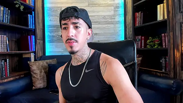 Donovan Desmond online show from October 23, 8:56 pm