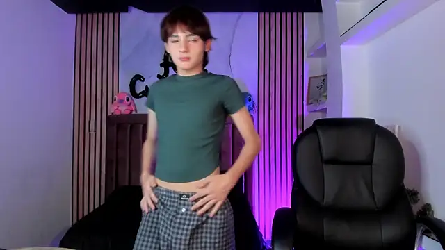 MathiasGreen  online show from April 11, 7:50 pm