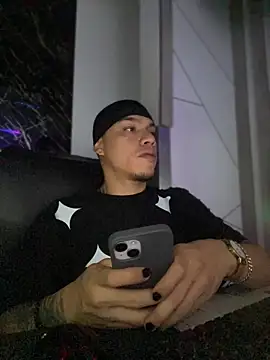 AlphaMasterXxx online show from October 31, 4:58 am