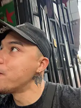 AlphaMasterXxx online show from January 16, 8:33 pm