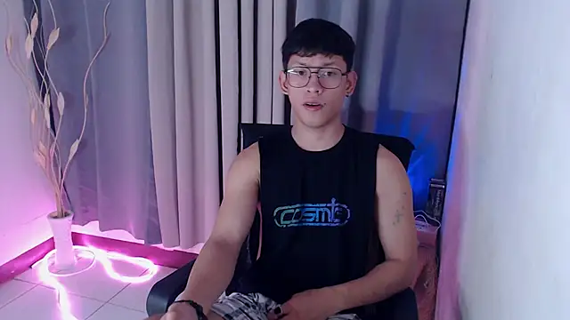 pinkcock froi2305 online show from April 6, 3:14 am