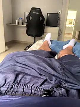 Novinho16cmz online show from October 10, 4:01 pm