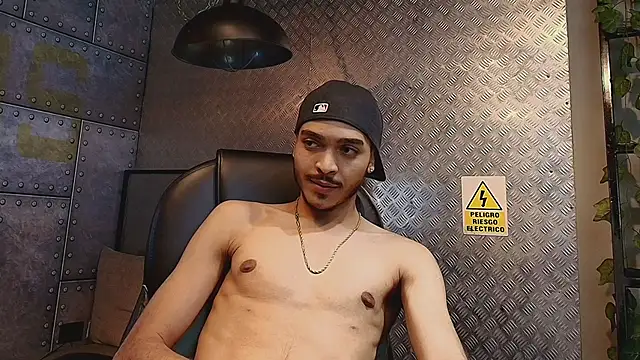 MarcusRain  online show from February 20, 6:26 am