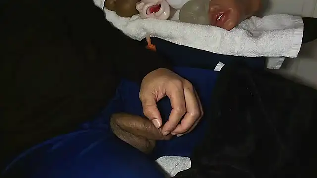 GRiZZLYBONE online show from February 11, 7:13 am