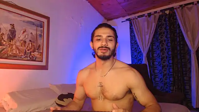 ArturoCardona  online show from June 30, 12:22 am