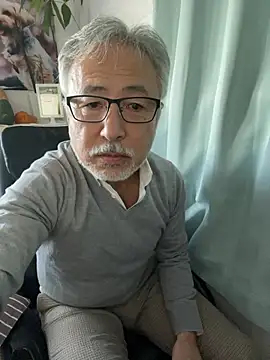 gholly2007 online show from November 3, 7:23 am