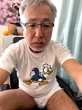 gholly2007 online show from November 17, 2:14 am