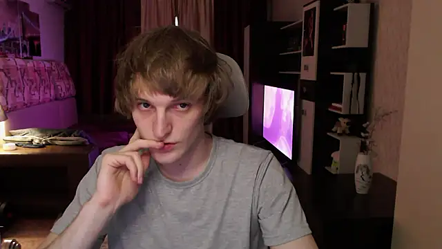 Playersuperstar online show from March 22, 6:57 pm