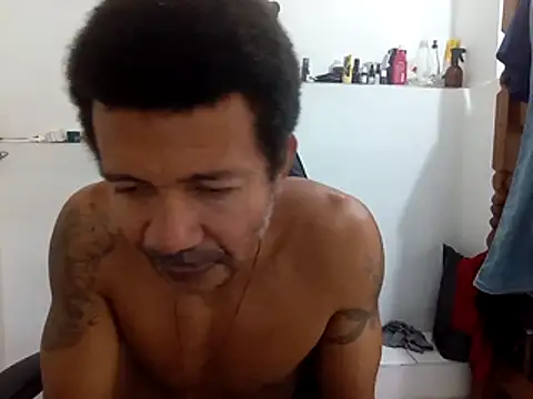 Snapshot of moreno25centimetro chatting on October 22, 1:15 pm moreno25centimetro online show from October 22, 1:15 pm