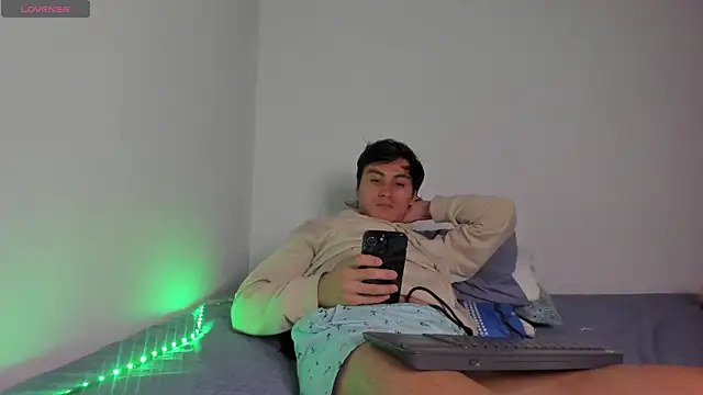 AlexanderHall online show from January 9, 4:18 am