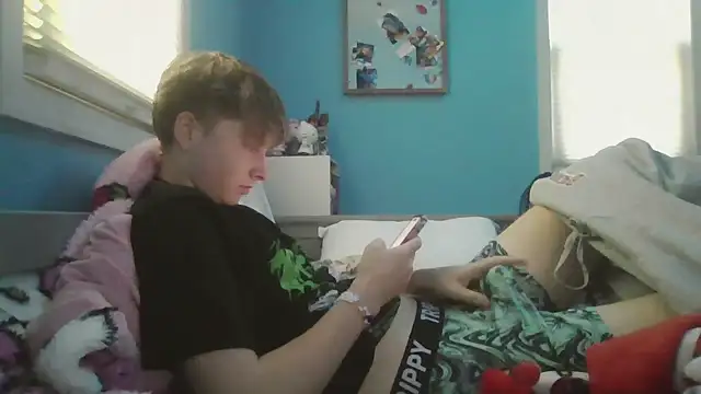Snapshot of Liam_axel35 chatting on October 22, 7:27 pm Liam axel35 online show from October 22, 7:27 pm