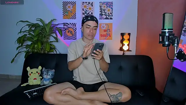 obzidyan online show from January 7, 6:57 pm