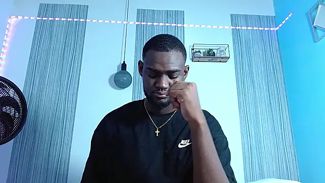 eebony stallion online show from October 29, 3:20 am