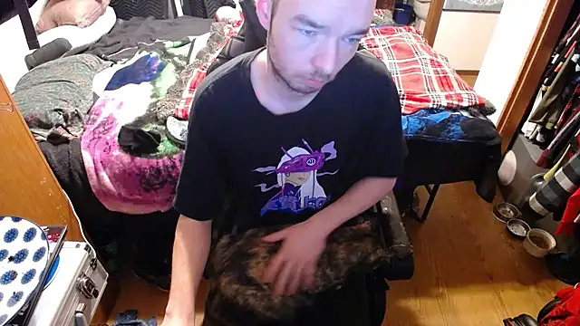 womenhateme69 online show from January 18, 7:10 am