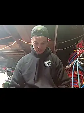 twistafatpipe online show from November 13, 3:00 am