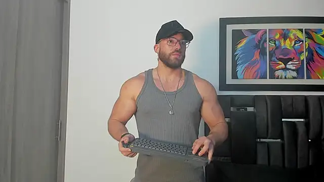 JoshuaLyon online show from November 26, 6:33 pm