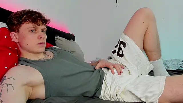 TalkingHead 0  online show from April 9, 4:21 am