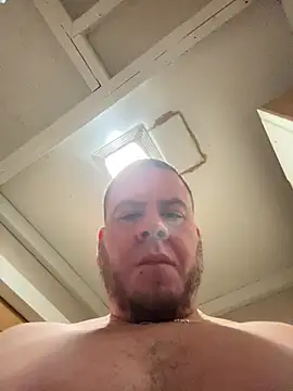 kev0n2389 online show from March 14, 8:05 pm